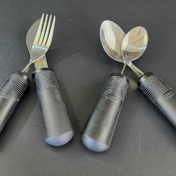 OXO - Made in China - Flatware - Good Grip - Set of 4 - Picture 5 of 9